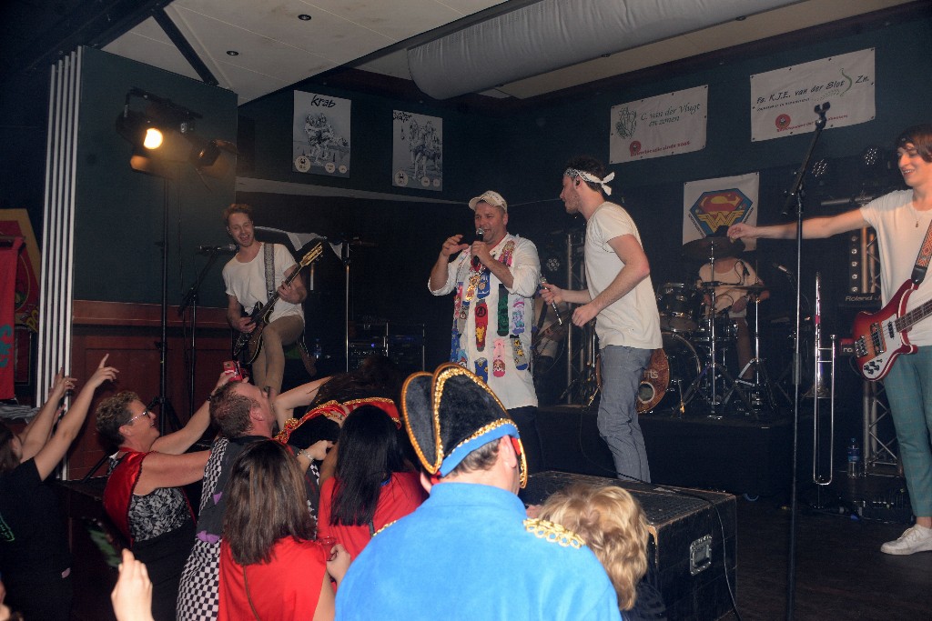 ../Images/Held op sokken feest 181.jpg